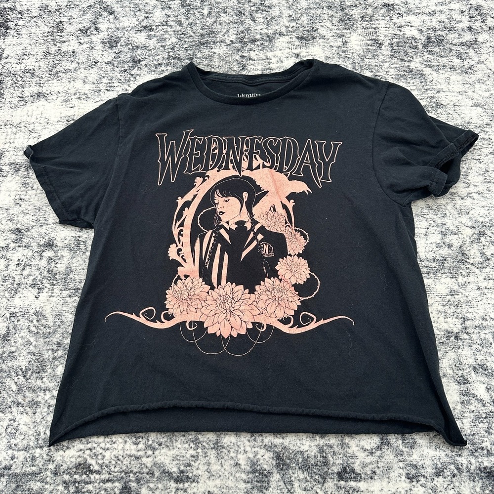 Wednesday Addams Netflix Graphic T-shirt Women's Small Crop Top Black Goth